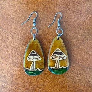 Mushroom earrings 🍄